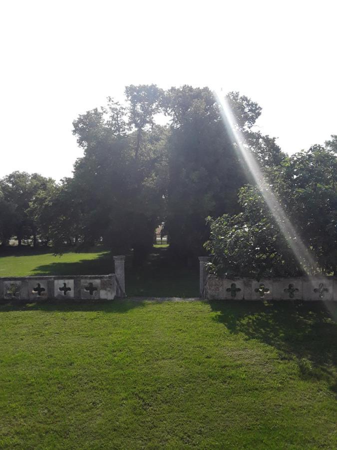 Le Moulin A Vent Bed & Breakfast Bertric-Buree ภายนอก รูปภาพ